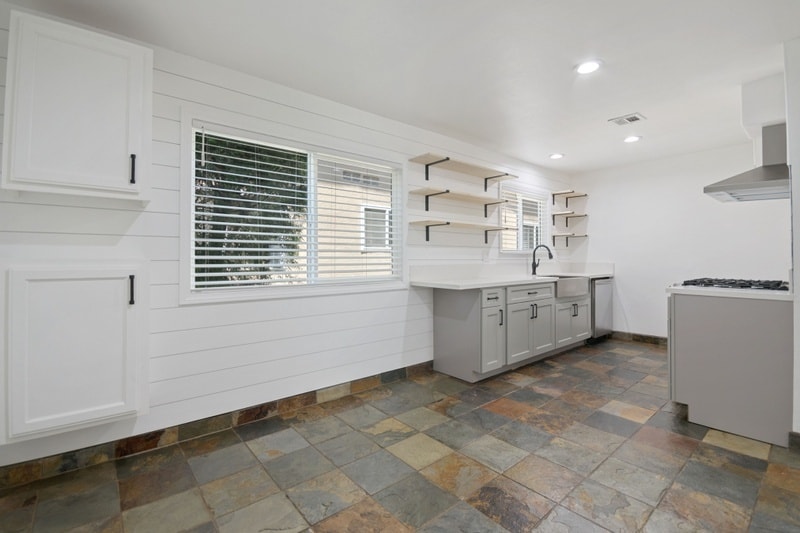 Building Photo - 3948 W 178th St