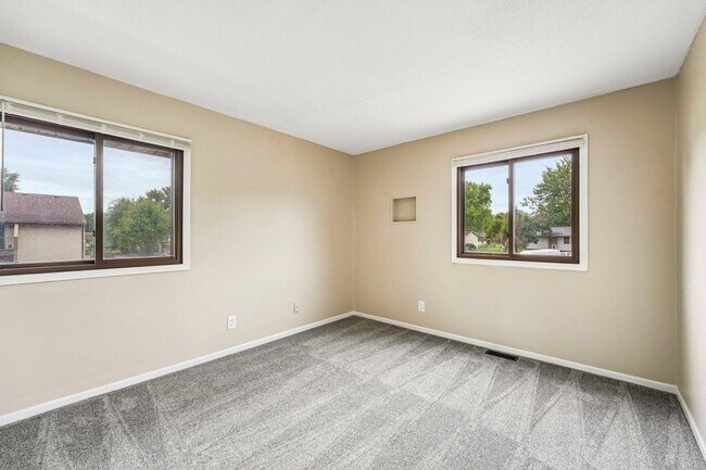 Building Photo - 6130 72nd Ln N