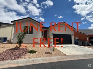Building Photo - SPACIOUS HOME FOR RENT!