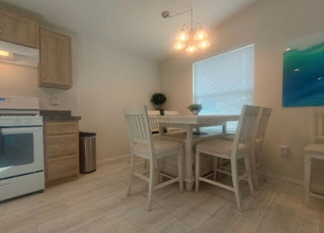 Building Photo - 9337-9339 Montemar Drive
