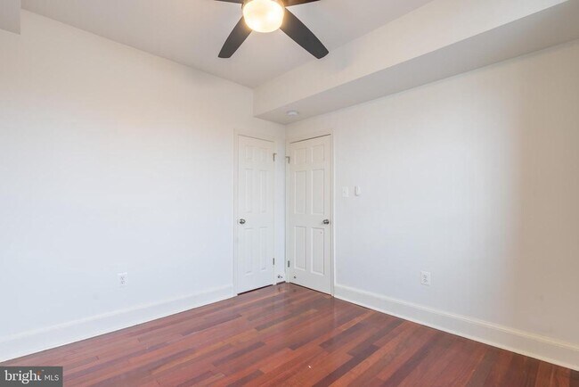 Building Photo - 1725 Lanier Pl NW