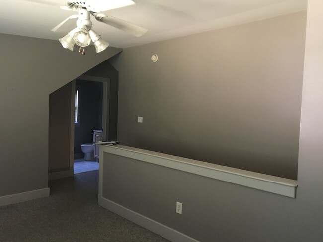 Upstairs loft bedroom - 1046 Dudley Ave