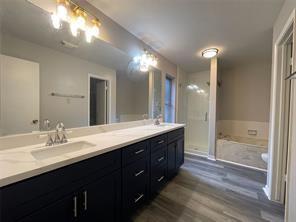 Building Photo - 15631 Pilgrim Hall Dr