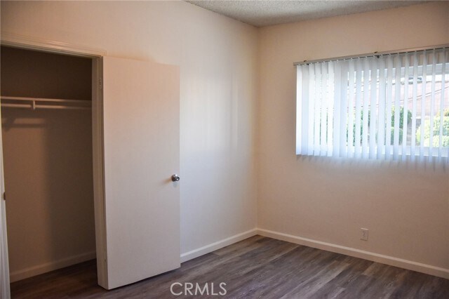Building Photo - 1637 W Malvern Ave