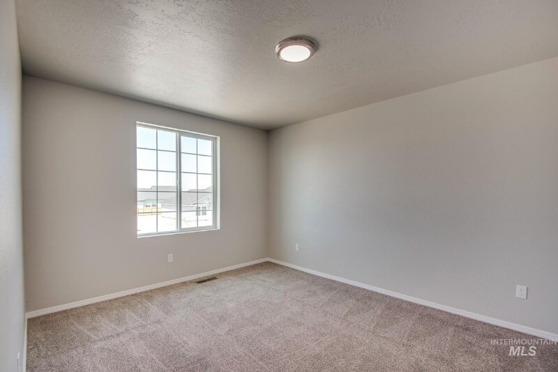 Building Photo - 4530 Giants Way