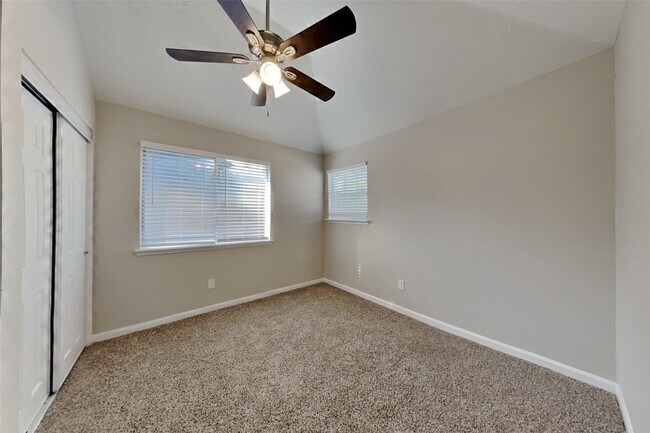 Building Photo - 16423 Concord Falls Ln