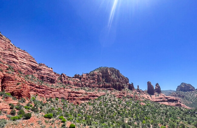 Building Photo - 3Bed/2.5Bath House in Sedona! $199 MOVE-IN...