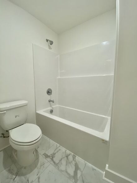 Building Photo - 647 Conifer Dr