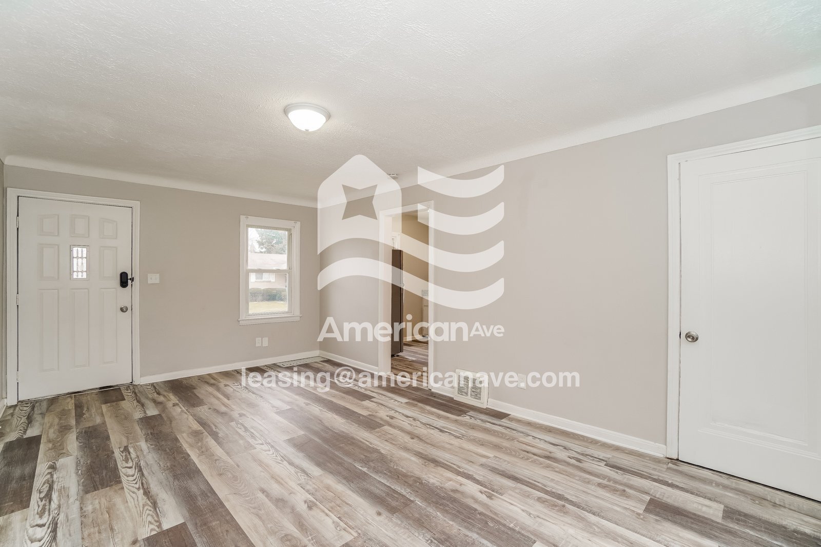 Building Photo - 810 Broer Ave