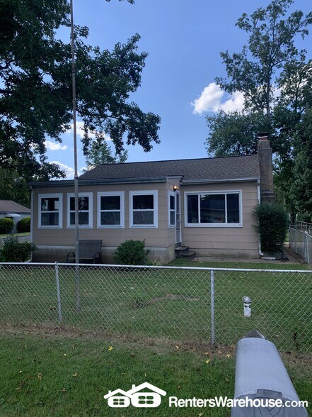 Primary Photo - 7720 Norfolk Rd