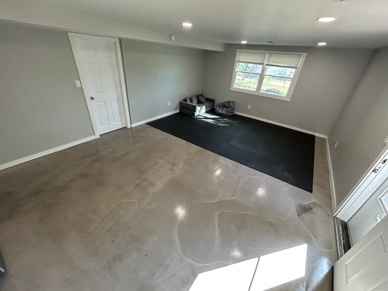 Building Photo - 801 Haid Ct