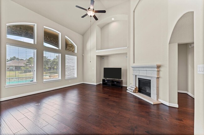 Building Photo - 10 Cayuga Pond Ct