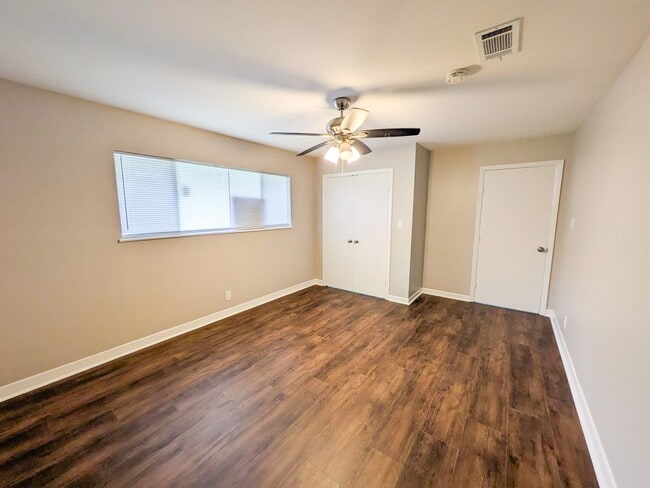 Building Photo - 2331 Coronado Pl