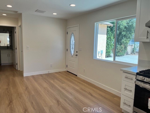 Building Photo - 419 S Heliotrope Ave