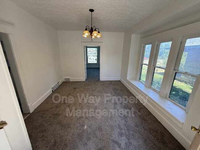 Building Photo - 1440 10th St