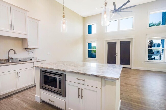 Building Photo - 340 Bluefish Dr