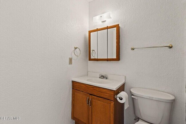 Building Photo - 11701 Henry Phipps Dr