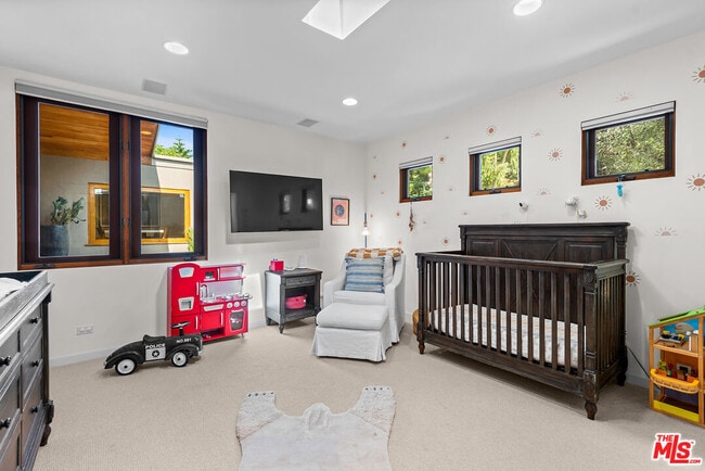 Building Photo - 4305 Clear Valley Dr