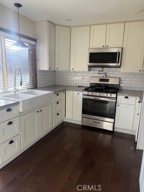 Building Photo - 3832 Bixby Dr