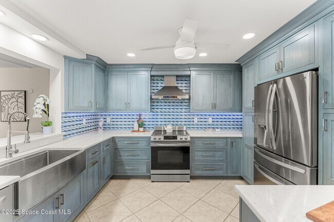 Building Photo - 1125 Jimmy Buffett Mem Hwy