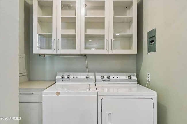 Building Photo - 5817 N 18th St