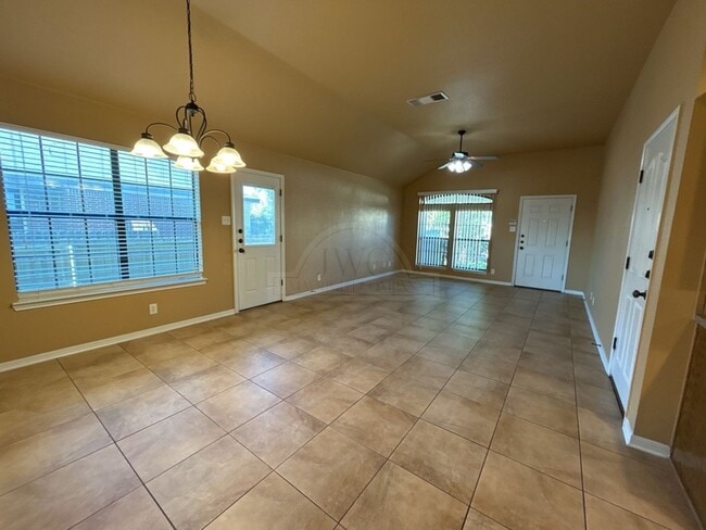 Building Photo - 5508 Aquarius Dr