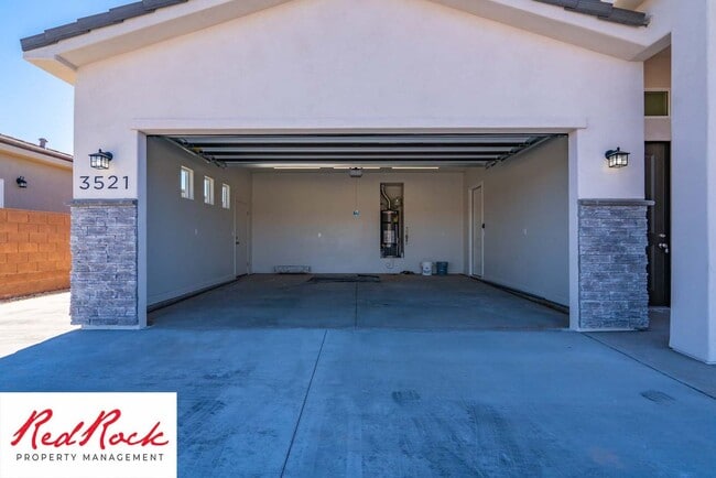 Building Photo - Single-Level Home in Hurricane With an Attached Casita!