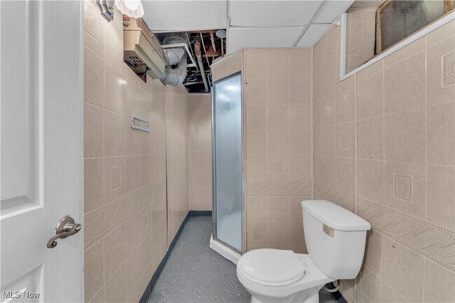 Building Photo - 27681 Lakeshore Blvd