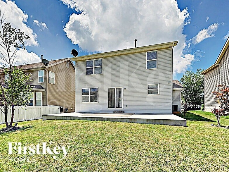 Building Photo - 227 Spring Borough Dr