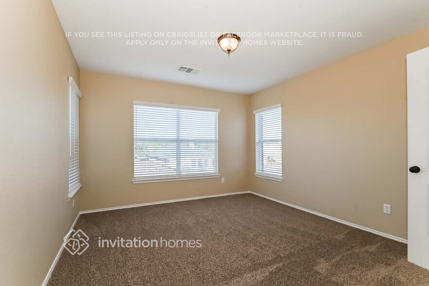 Building Photo - 120 Lightning Trl