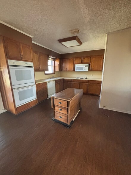 Building Photo - 219 Rosemary St