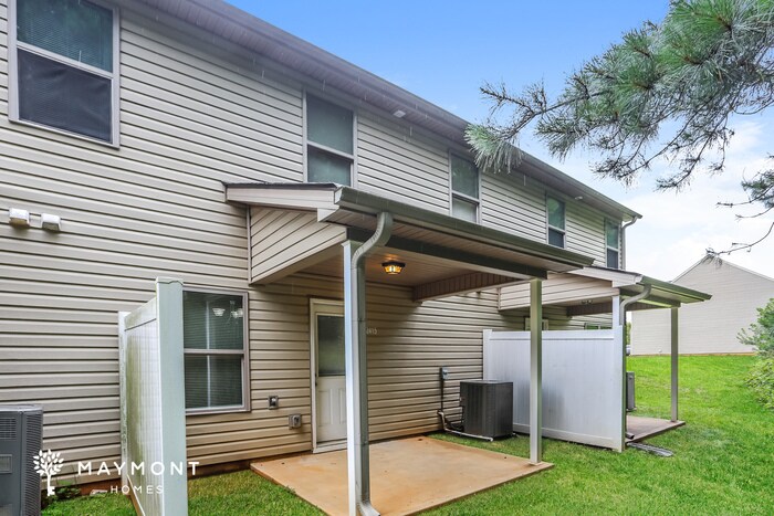 Building Photo - 2415 Marlin Dr