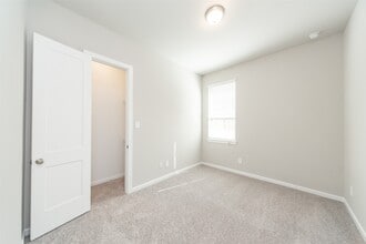 Building Photo - 2131 Wisteria Cove Dr