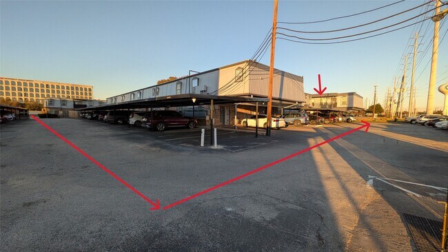 Building Photo - 3131 Southwest Fwy