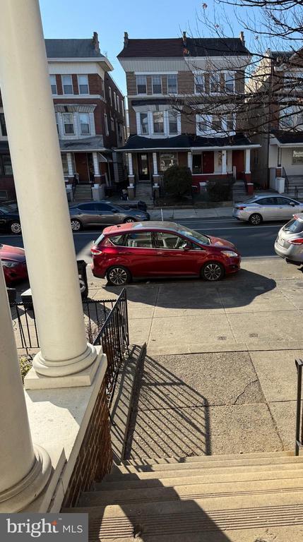 Building Photo - 4937 Walnut St