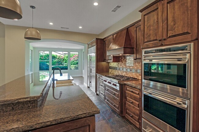 Building Photo - 81075 Giacomo Way