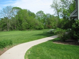 View Toward Milwaukee Ribber - 434 N Mill St
