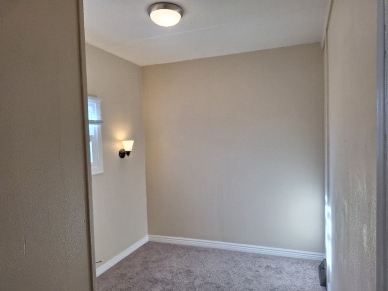 Building Photo - 3526 N Cascade Ave