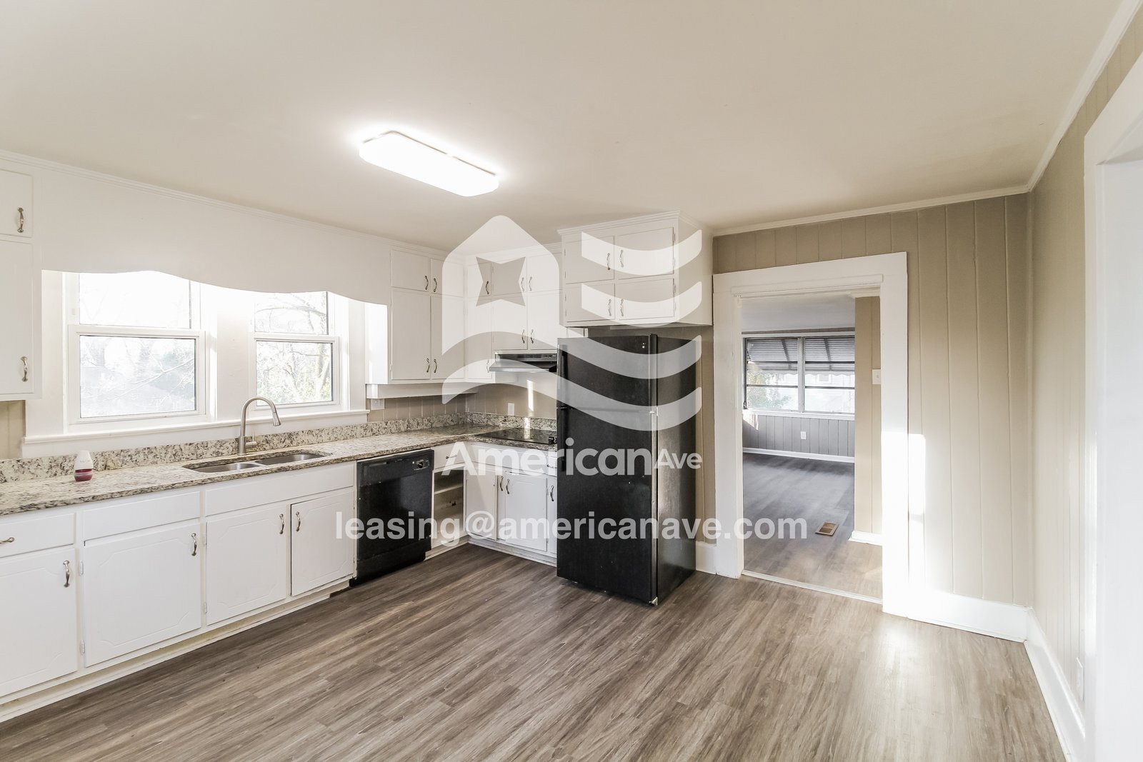 Building Photo - 1141 Boulevard