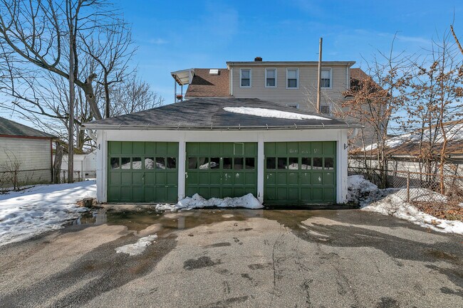 Building Photo - 68 Sheldon Terrace
