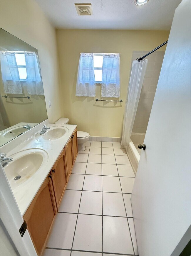 Building Photo - 5074 Massy Dr
