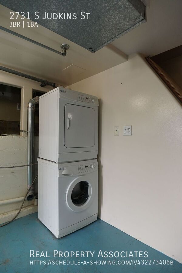 Building Photo - 2731 S Judkins St