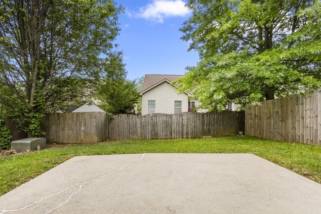 Building Photo - 3220 Sweet Clover Ln