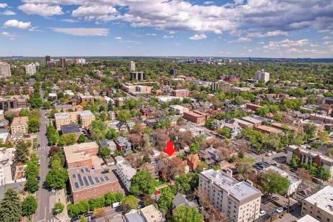 Building Photo - 1136 N Washington St