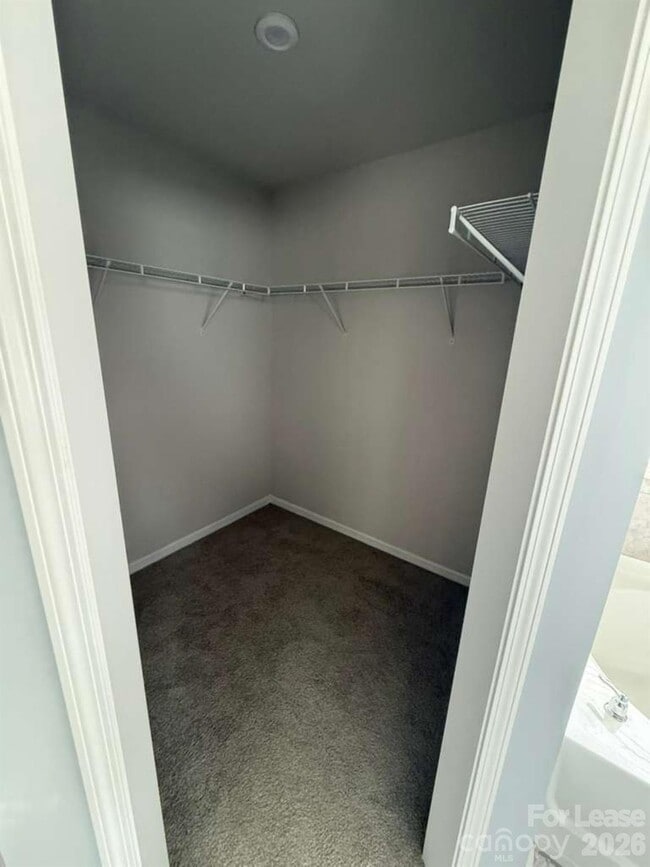 Building Photo - 2035 Beacon Ave