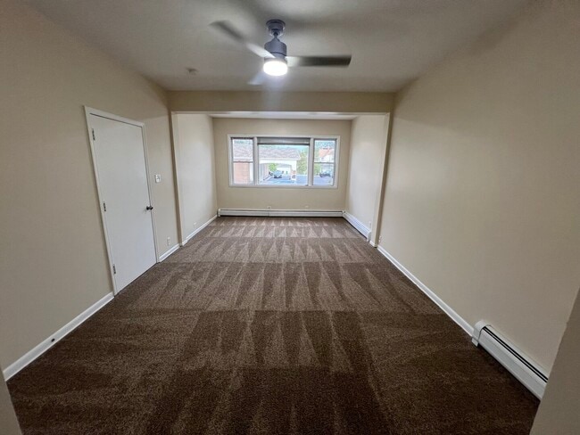 Building Photo - 3122 Oak Park Ave