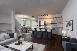 Building Photo - 9839 Walnut St