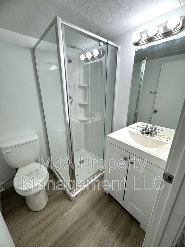 Building Photo - 789 N 200 E