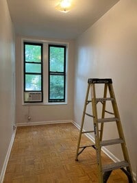 Building Photo - 85 Louisa St