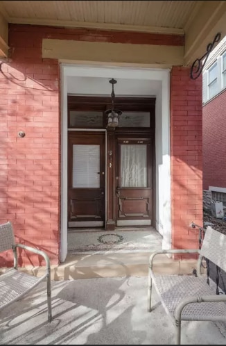 Building Photo - 2451 Maplewood Ave